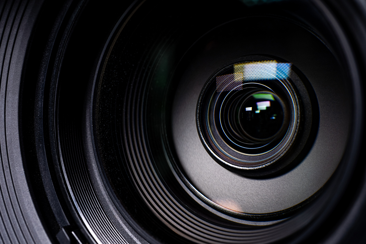 Magnifying Power: 5 Common Applications of Lenses - Blog - CBS Inc.